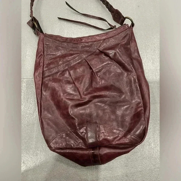 VTG LATICO USA Cherry Red  Distressed Leather Shoulder Hobo Tote Handbag - Picture 6 of 10